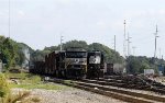 NS 7001 looks like it will lead train 351 out of Glenwood Yard